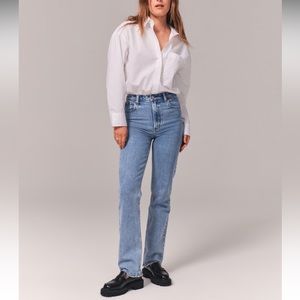 Abercrombie 90s Straight Ultra High Rise - 28S